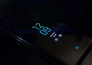 SoumniBot, a new Android banking Trojan, employs ingenious obfuscation tactics by manipulating the Android manifest, exploiting vulnerabilities to camouflage its malicious intent and target Korean users' online banking credentials.